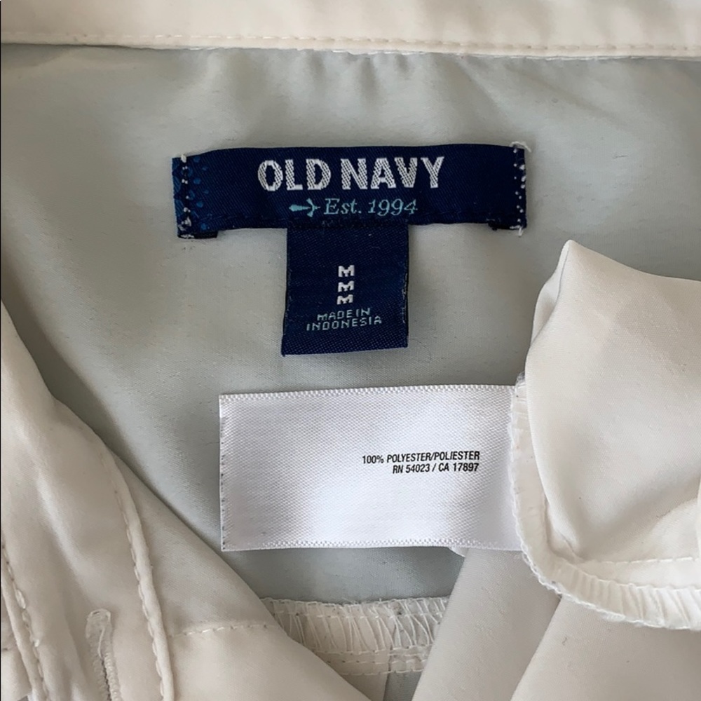 Old Navy Women’s Dress Shirt - Picture 4 of 7